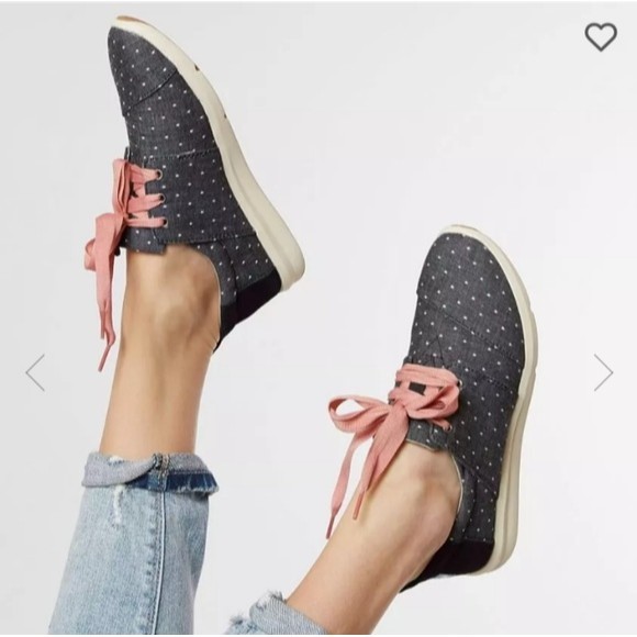 Like New Tom's Sz6.5 Lace Up Blue Canvas Del Rey Polka Dot Sneaker - Picture 5 of 9